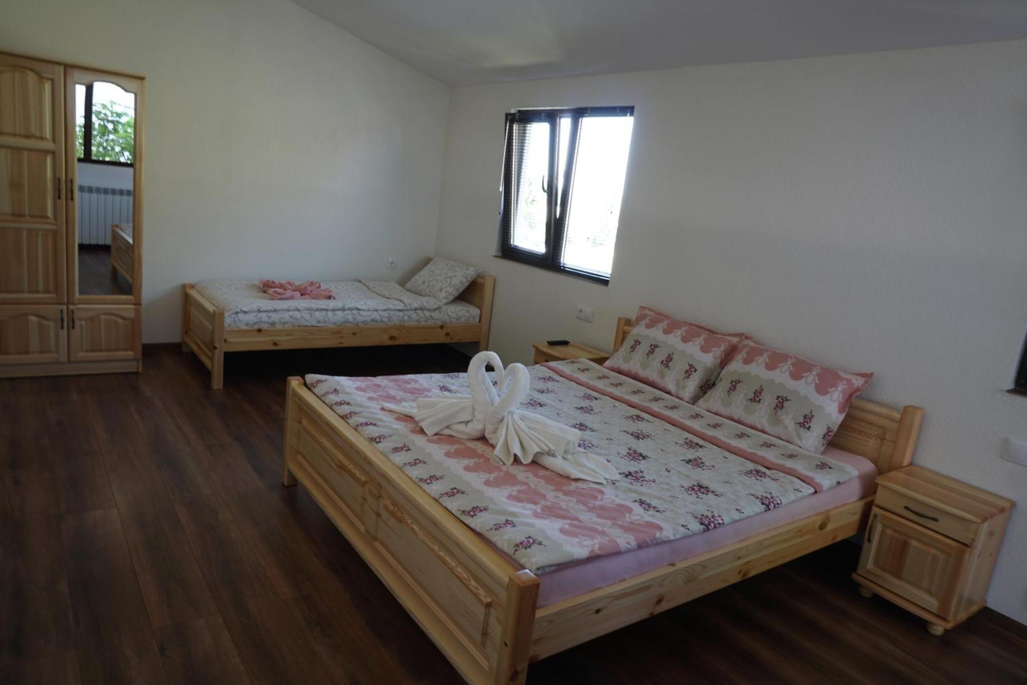 Guesthouse Juli Sapareva Banya ภายนอก รูปภาพ