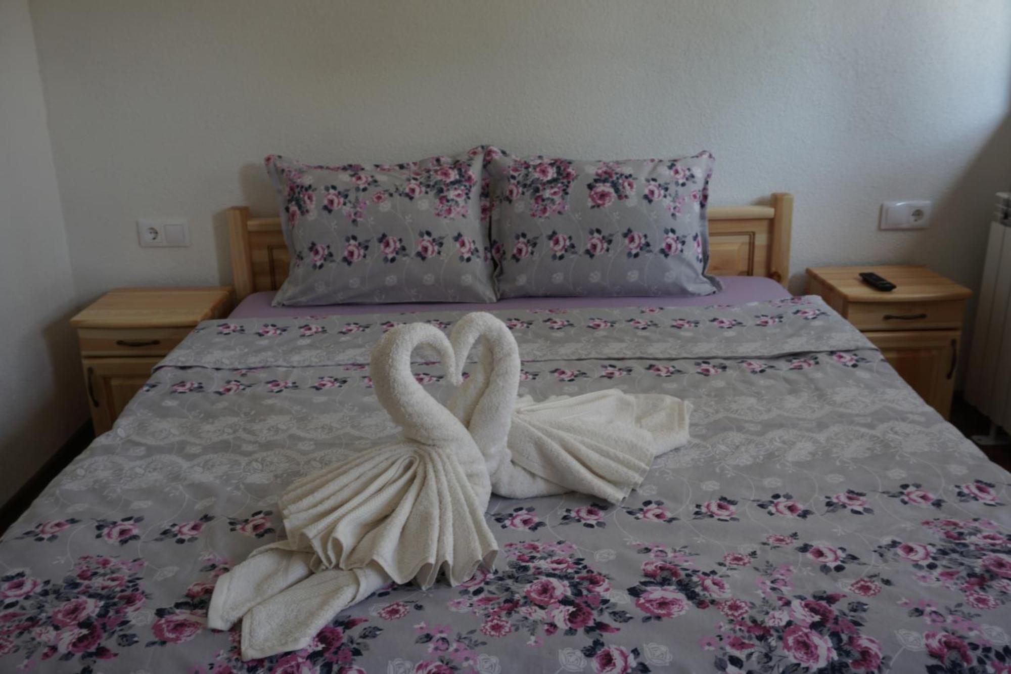Guesthouse Juli Sapareva Banya ภายนอก รูปภาพ