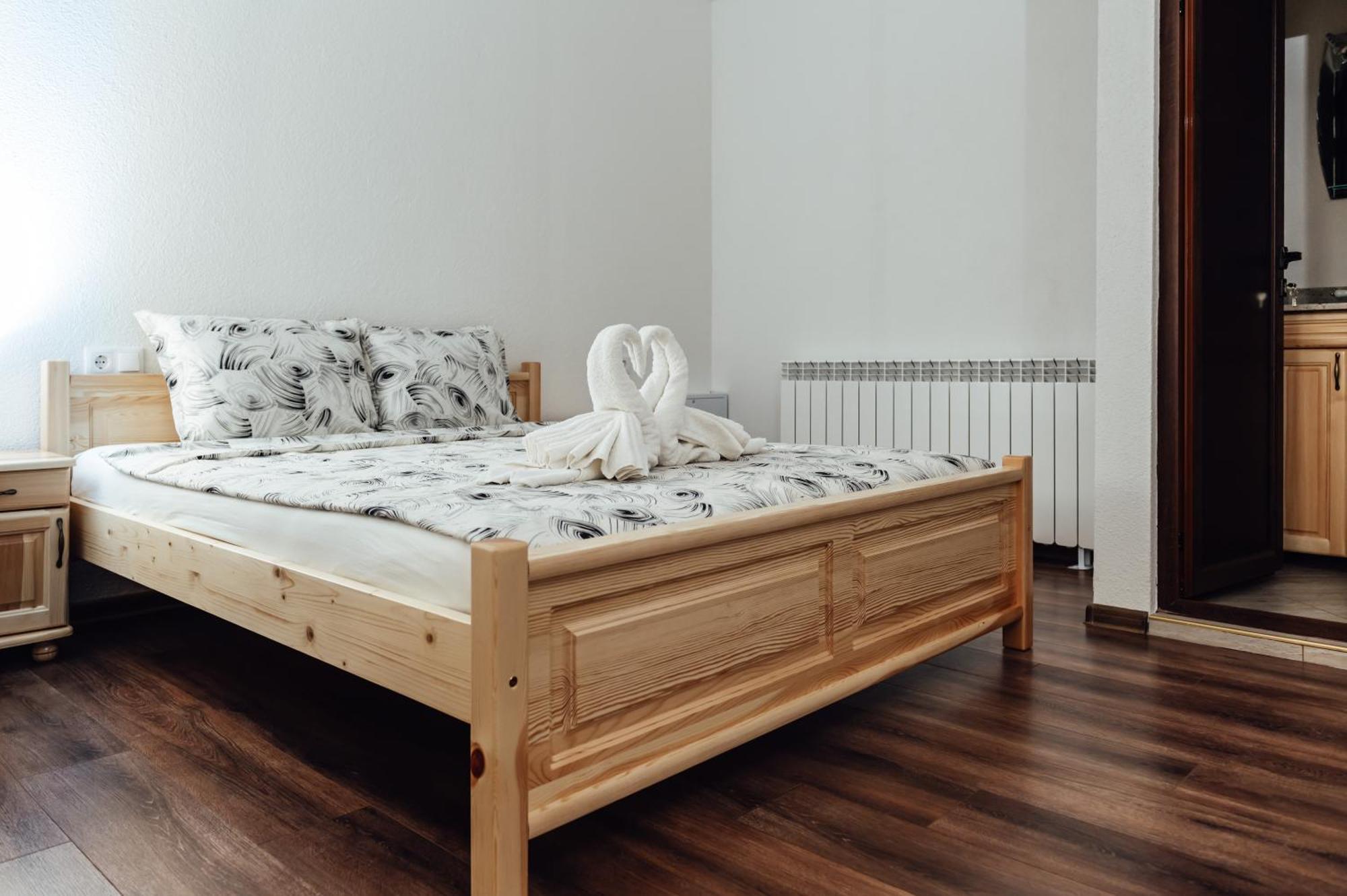Guesthouse Juli Sapareva Banya ภายนอก รูปภาพ