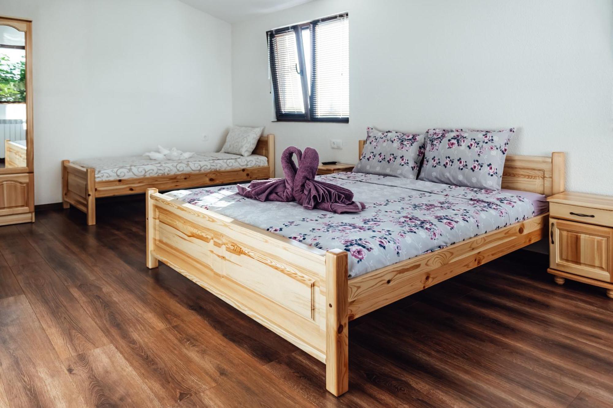 Guesthouse Juli Sapareva Banya ภายนอก รูปภาพ