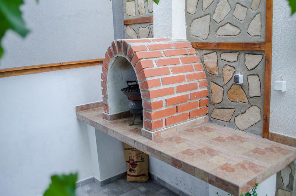 Guesthouse Juli Sapareva Banya ภายนอก รูปภาพ